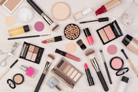 The Complete Beauty Blueprint: Healthy Hair, Radiant Skin, Makeup and Smart Cosmetic Choices
